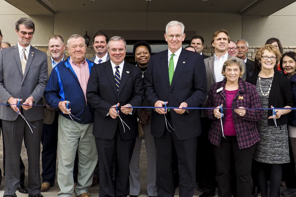 Governor Nixon, East Central College Cut Ribbon on New Business and Industry Center