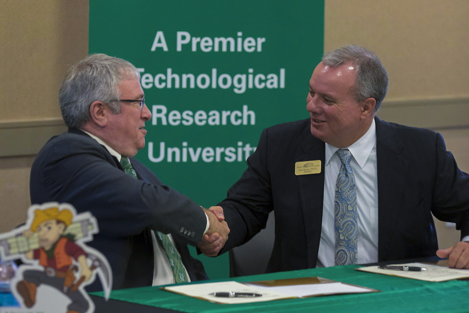 East Central College, Missouri S&T Sign Historic Agreement