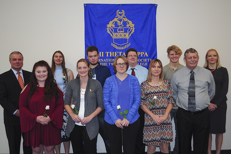 Phi Theta Kappa Inducts New Members