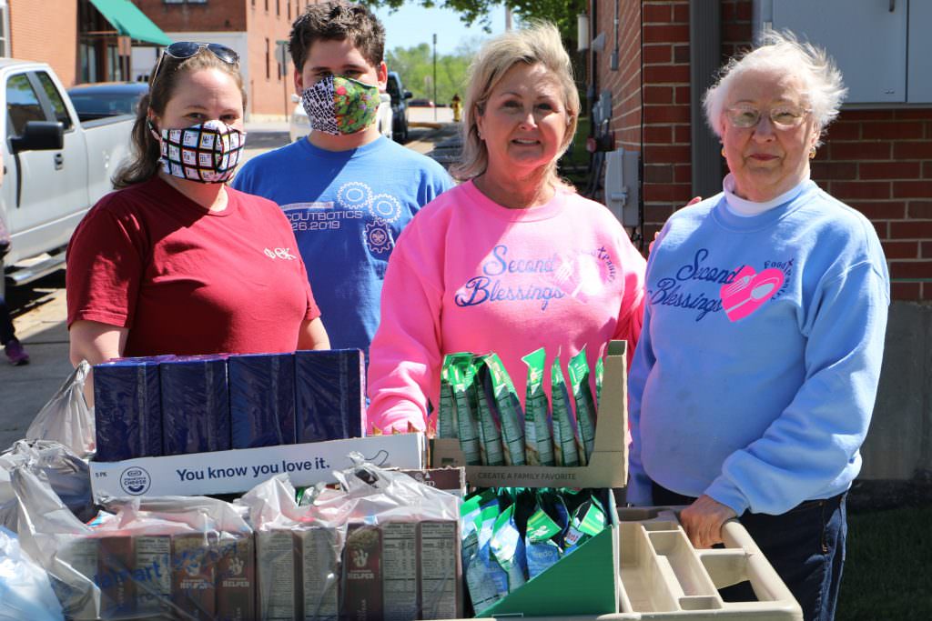 PTK Raises Funds for Local Pantries