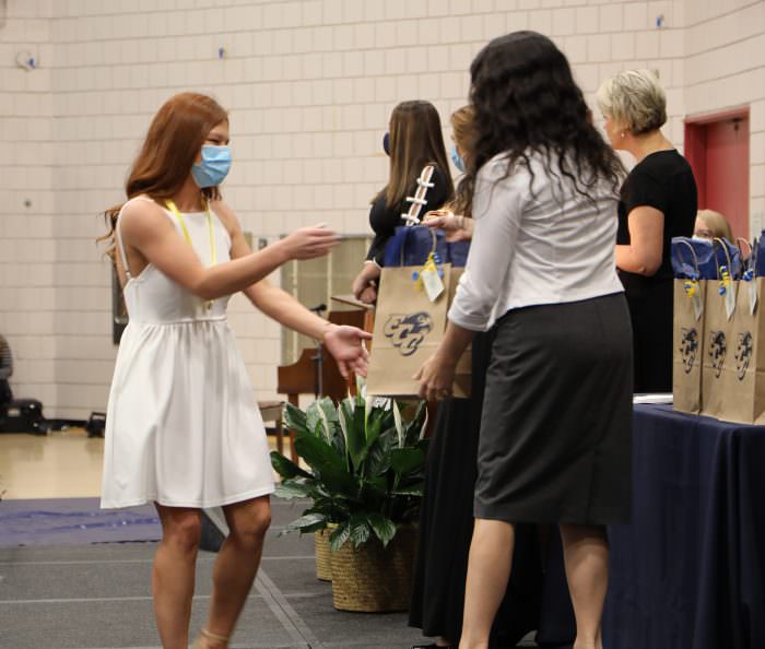 Nursing Graduates Receive Awards