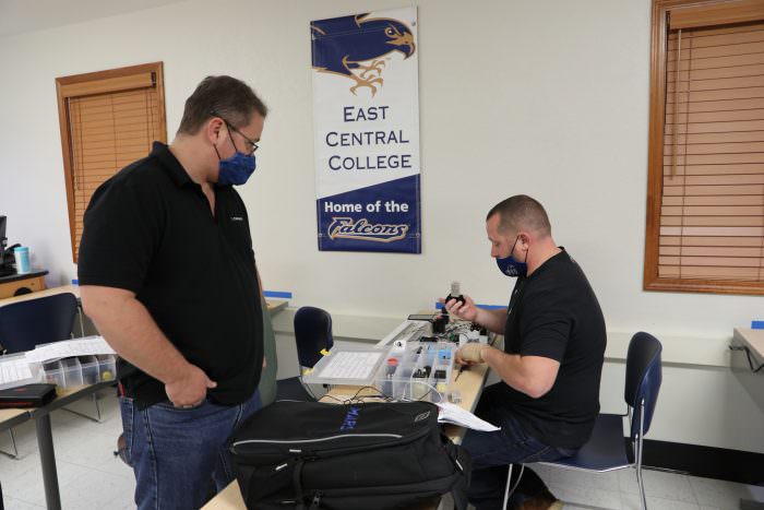 Students Praise ECC Apprenticeship Program During National Apprenticeship Week