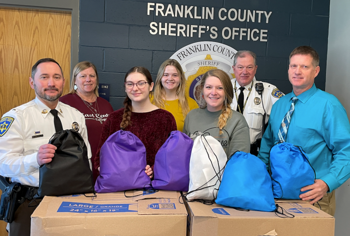 ECC Honor Society Members Prepare and Donate Bags for Homeless People