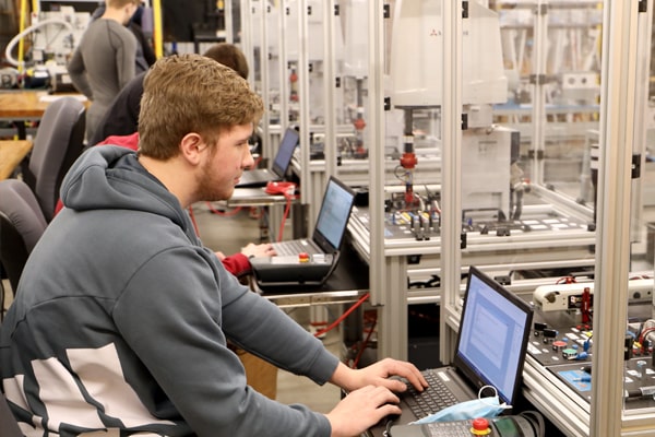Applied Technology student