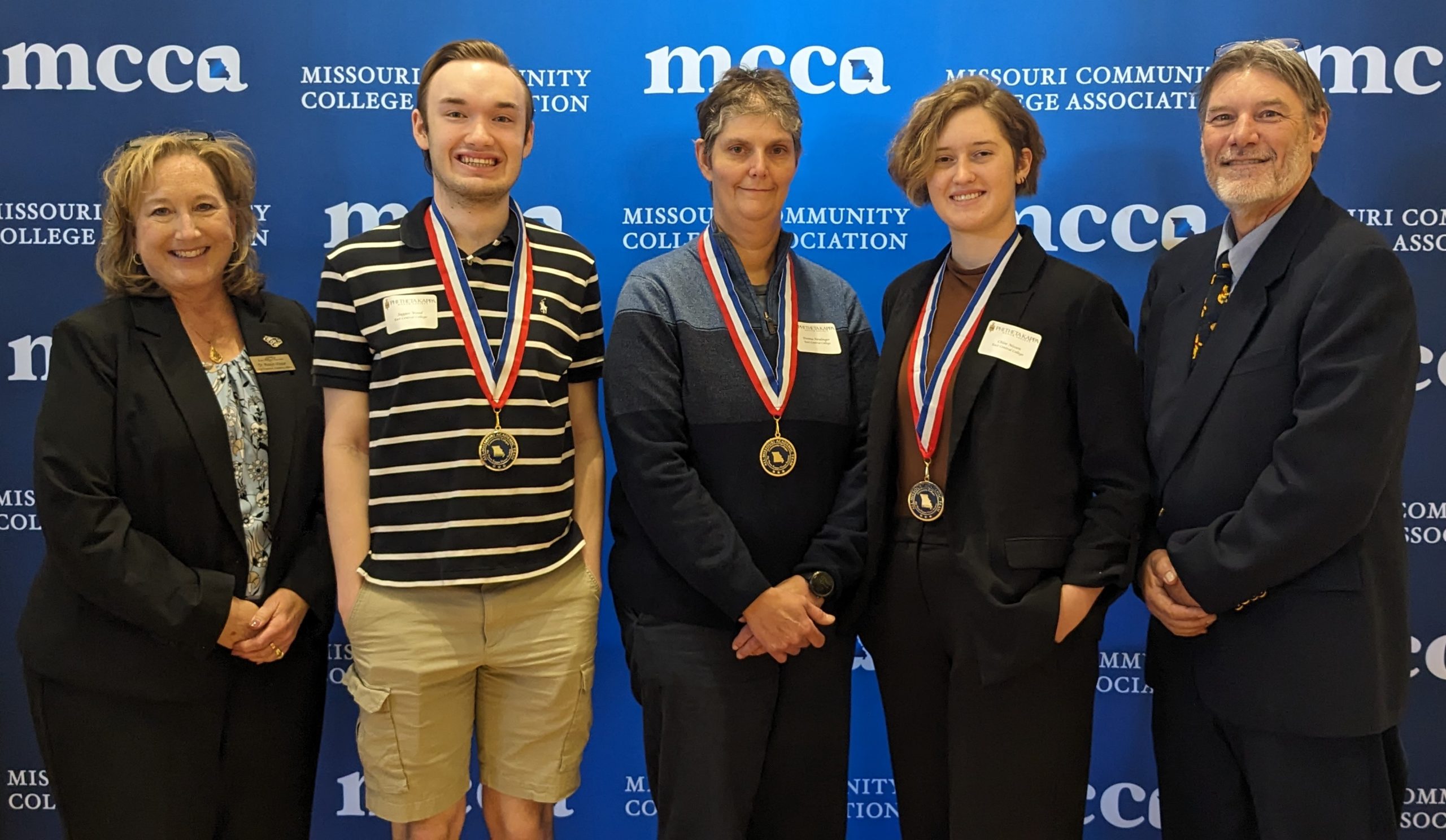 All-Missouri Academic Teams students with Dr. Robyn Walter and Kevin Dixon